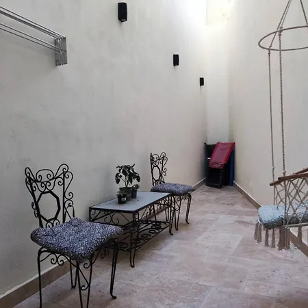 Double Bedroom In St Julians In Shared House *