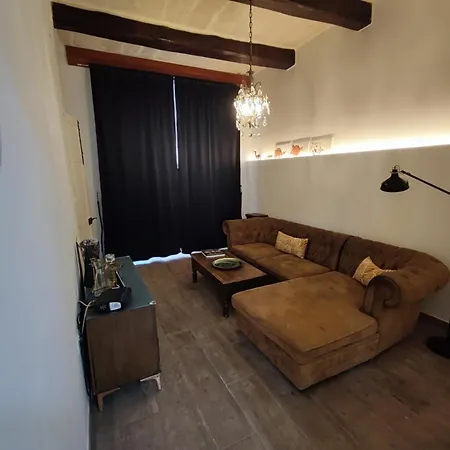 Double Bedroom In St Julians In Shared House Habitación en casa particular