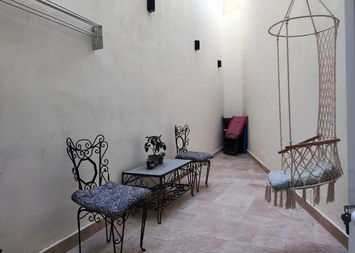 Double Bedroom In St Julians In Shared House *